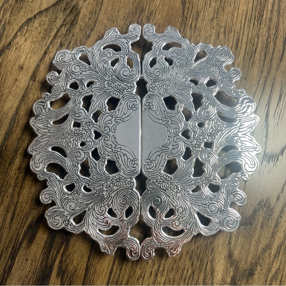Towle Silver plated Expandable Trivet-Brand New In Box